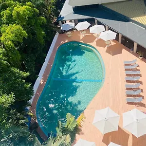 4* Resort Greenmount House
